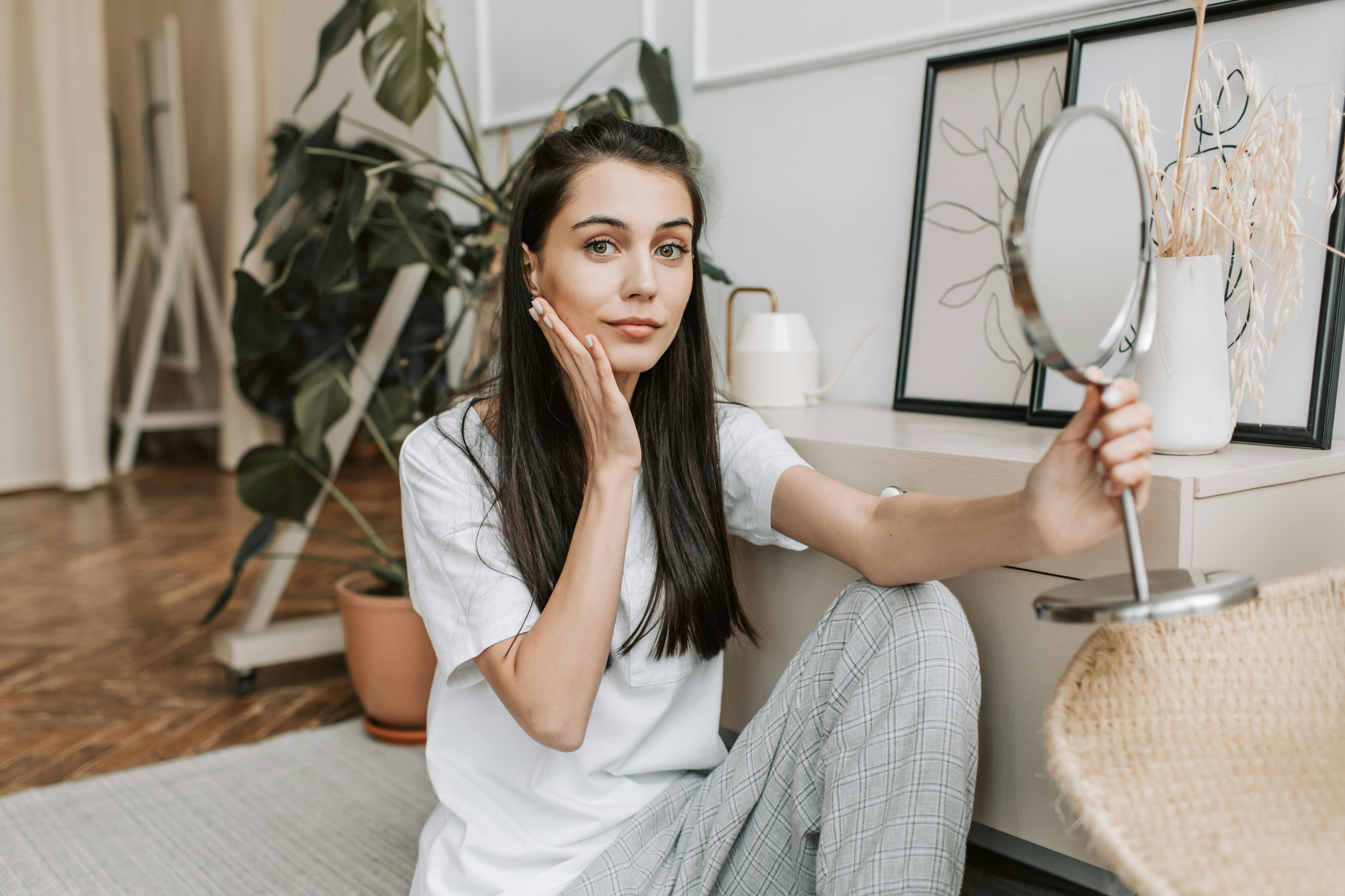 美食探店氛围封面图